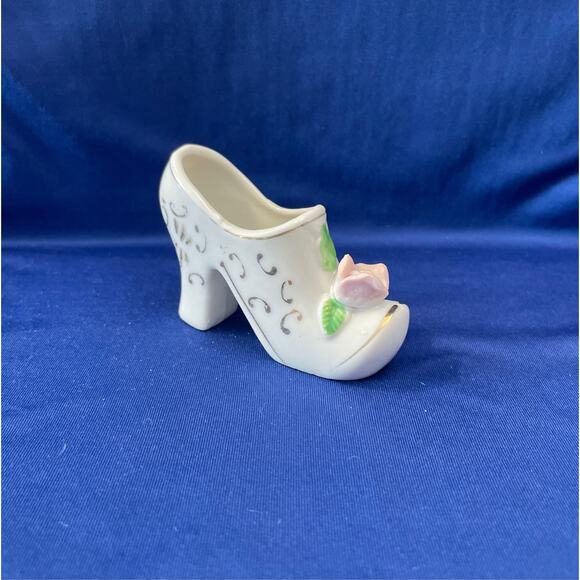 Vintage Porcelain Miniature High Heel Shoe with Pink Rose - Picture 3 of 7